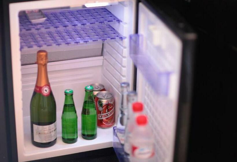 高级三人间, Sandos Monaco   Adults Only