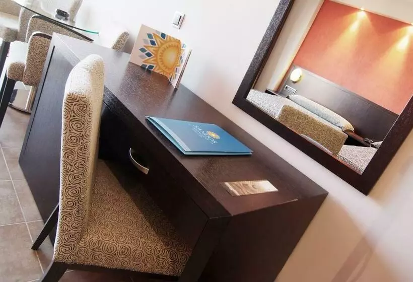 Номер Стандарт Трехместный, Sandos Monaco   Adults Only