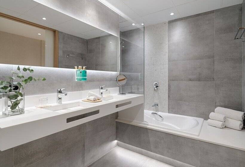 小型套房, Saratoga