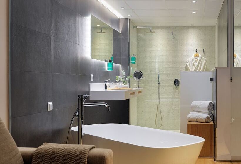 高级套房, Saratoga