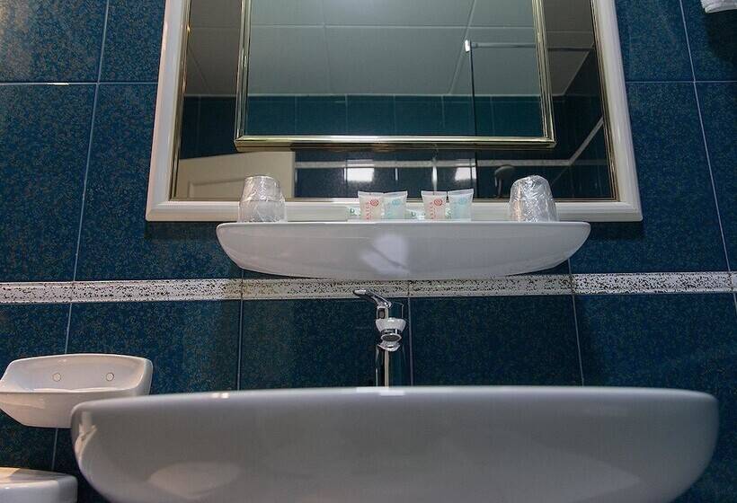 Quarto Triplo Estandar, Terraza Carmona