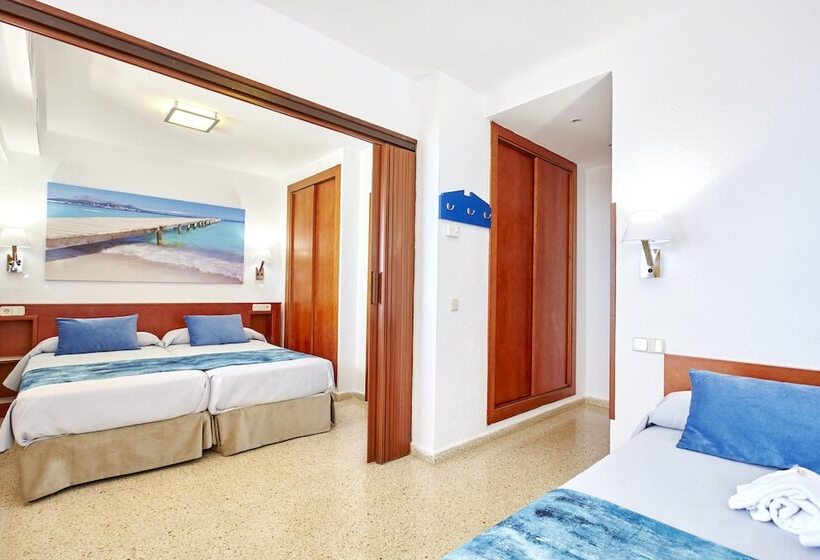 اتاق خانوادگی با چشمانداز دریا, Universal Hotel Romantica