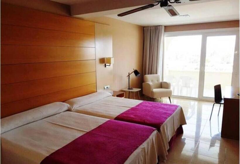 Полулюкс, Mediterráneo Bay Hotel & Resort