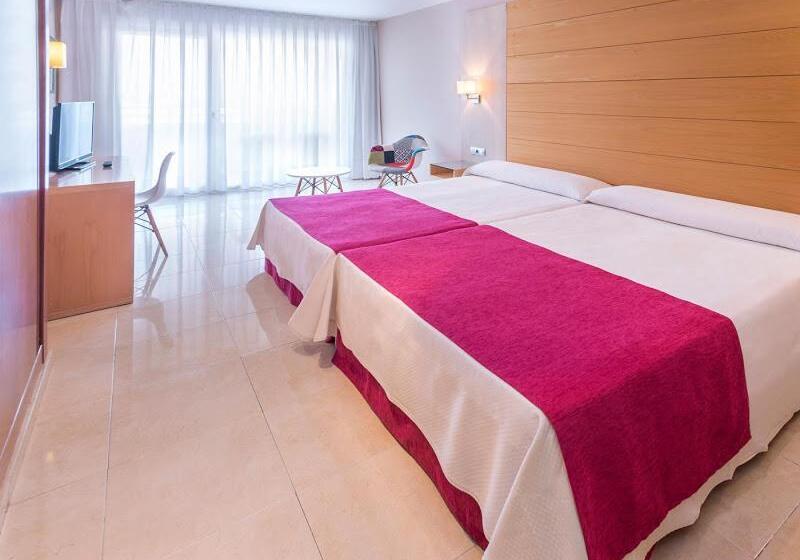 Полулюкс, Mediterráneo Bay Hotel & Resort