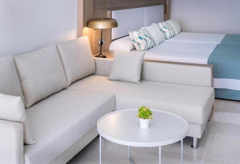 ロイヤルジュニアスイート, Mediterráneo Bay Hotel & Resort