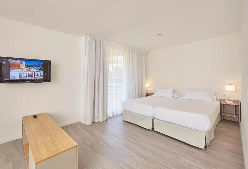 سوییت جونیور, Prinsotel La Pineda