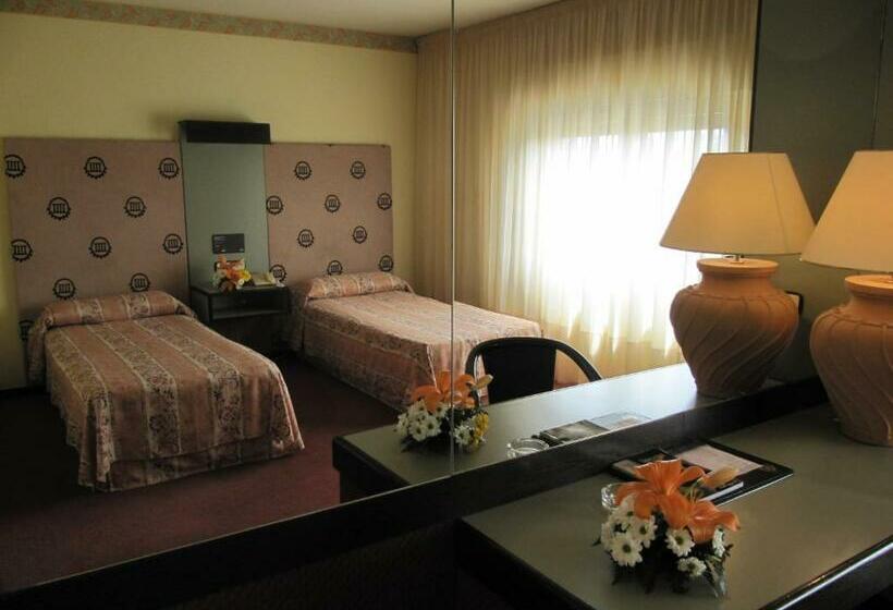 غرفة قياسية, Sercotel Cuatro Postes