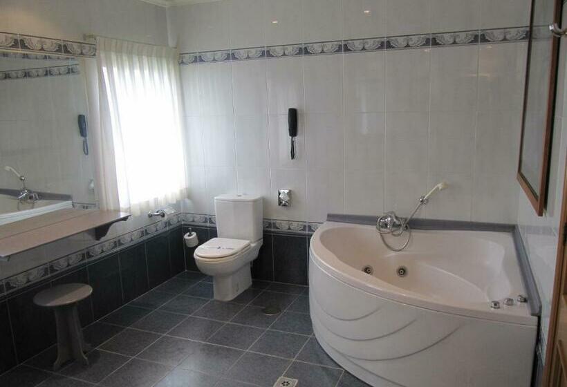 جناح جونيور, Sercotel Cuatro Postes