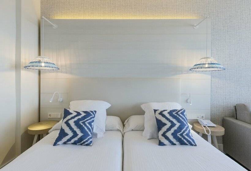 اتاق سوپریور با چشم‌انداز دریا, Leonardo Royal Hotel Ibiza Santa Eulalia
