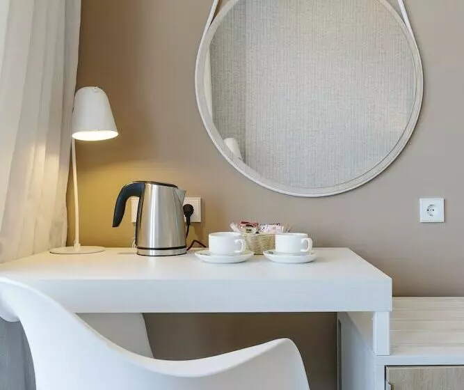 اتاق سوپریور با چشم‌انداز دریا, Leonardo Royal Hotel Ibiza Santa Eulalia