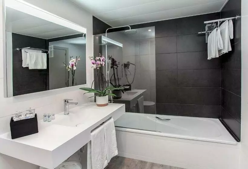 اتاق استاندارد سه نفره, Aparthotel Atenea Barcelona