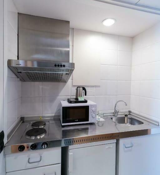 Quarto Estandar, Aparthotel Atenea Barcelona