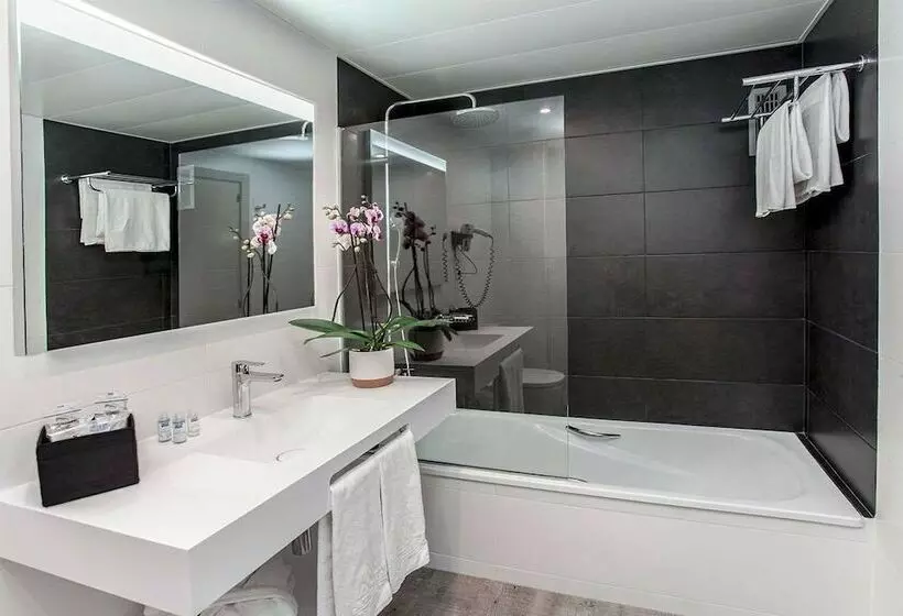 اتاق پرمیوم, Aparthotel Atenea Barcelona