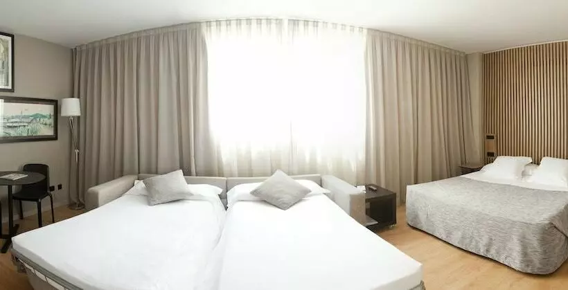 اتاق استاندارد چهار تخته, Aparthotel Atenea Barcelona
