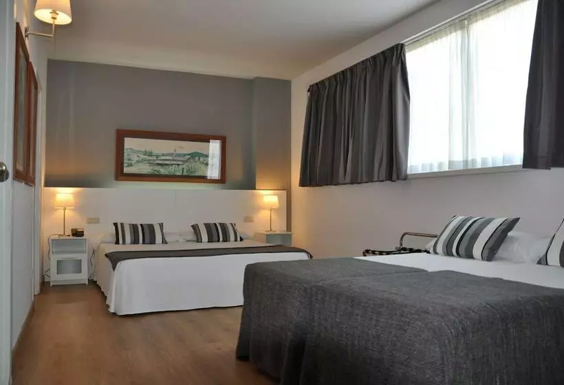 اتاق استاندارد چهار تخته, Aparthotel Atenea Barcelona