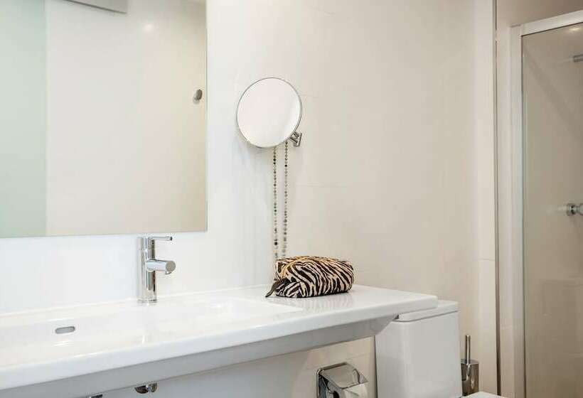 プレミアムスタジオ, Aparthotel Ponent Mar