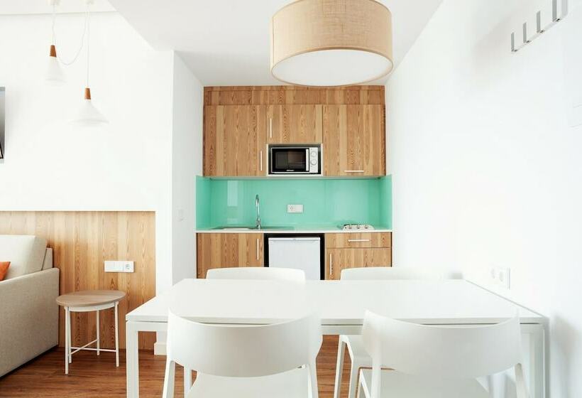 オーシャンビューデラックスステューディオ, Aparthotel Ponent Mar