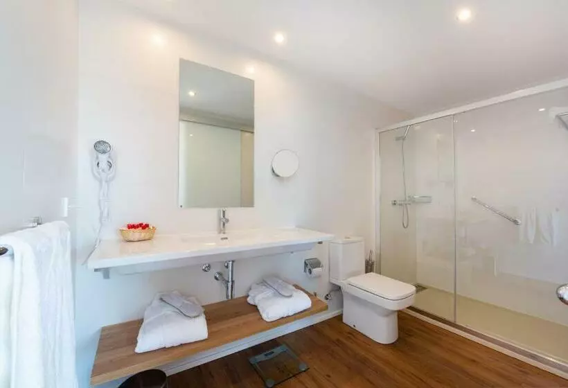 1 Schlafzimmer Deluxe Apartment Meerblick, Aparthotel Ponent Mar