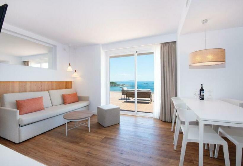 オーシャンビューの１ベッドルームデラックスアパート, Aparthotel Ponent Mar