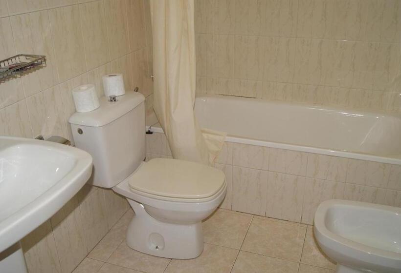 4인용 스탠다드 룸, Hostal Hermanos Gutierrez