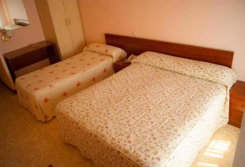 Perhehuone, Hostal Hermanos Gutierrez