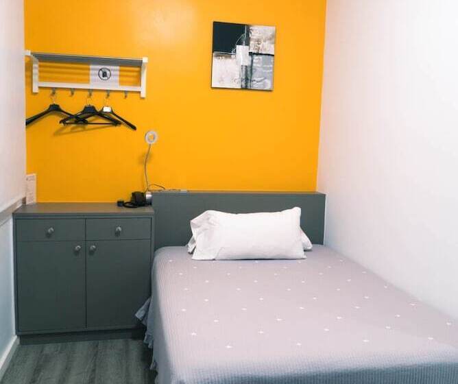 اتاق استاندارد, Alguer Camp Nou