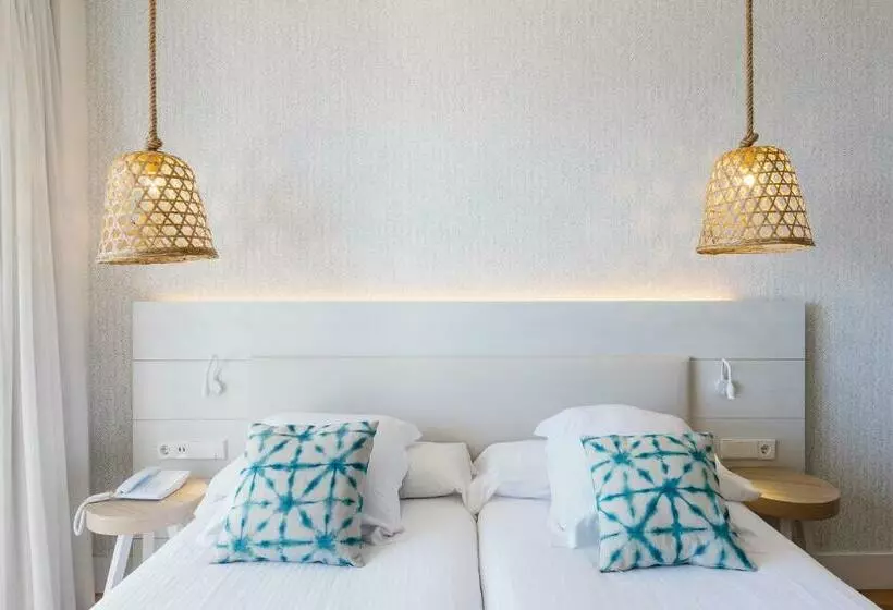 Comfort-huone, Leonardo Royal Hotel Ibiza Santa Eulalia
