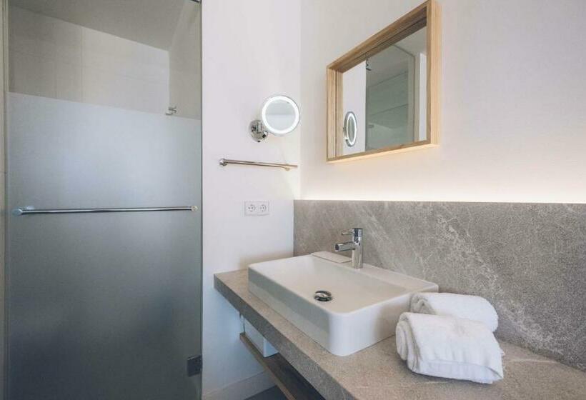 غرفة قياسية إطلالة جانبية علي البحر, Aya Seahotel   Adults Only