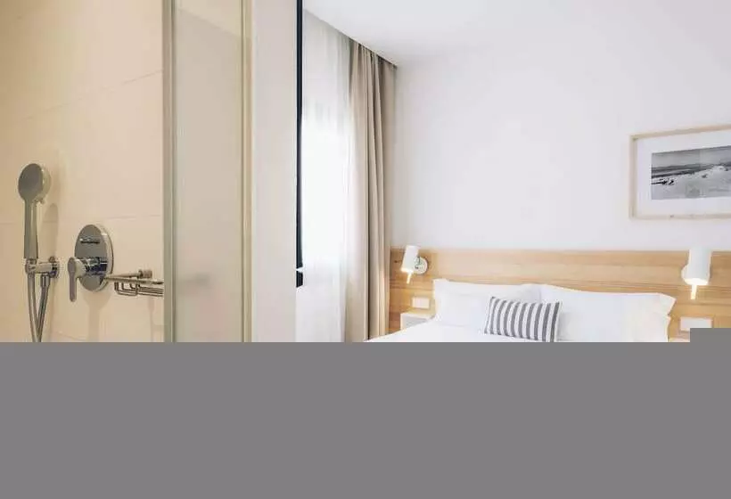 اتاق یک تخته با چشم‌انداز استخر, Aya Seahotel   Adults Only