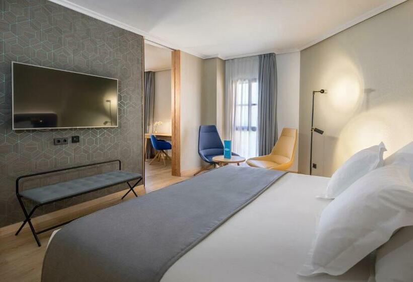 سوییت جونیور, Barcelo  Caceres V Centenario