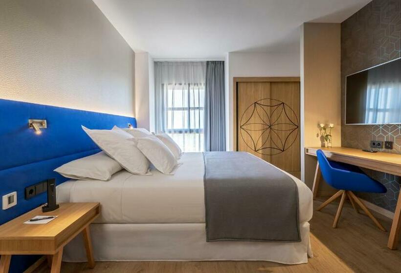 سوییت جونیور, Barcelo  Caceres V Centenario