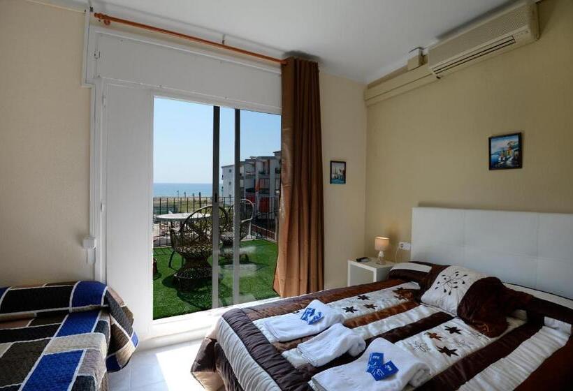 اتاق استاندارد با چشم‌انداز دریا, Beach Playa