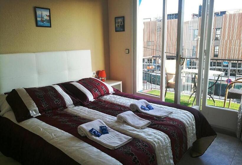 غرفة قياسية مزوَّدة بشُرفة, Beach Playa