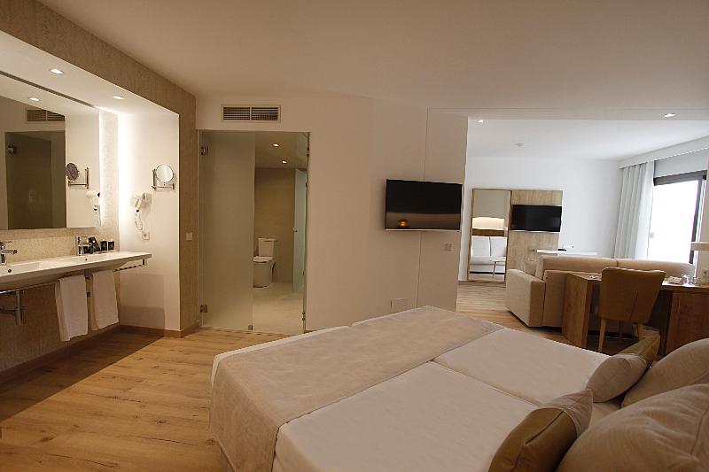 سوییت, Bg Rei Del Mediterrani