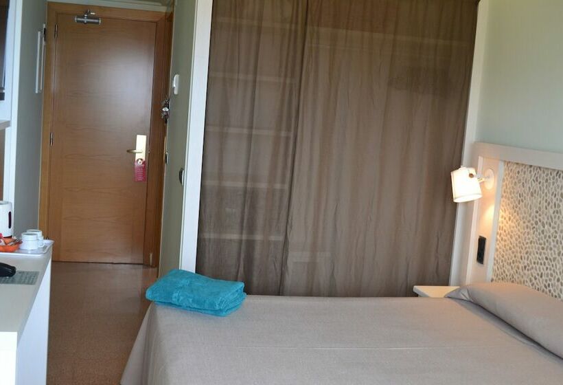 스탠다드 룸, Caprici Beach Hotel & Spa