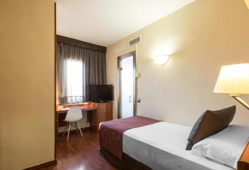 חדר סטנדרט יחיד, Catalonia Castellnou