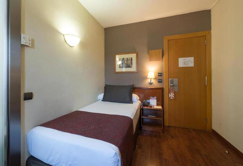 חדר סטנדרט יחיד, Catalonia Castellnou