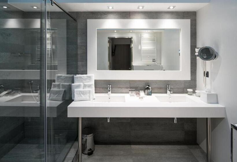 Полулюкс, Catalonia Roma