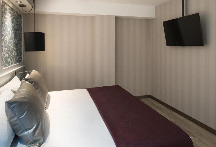 Полулюкс, Catalonia Roma