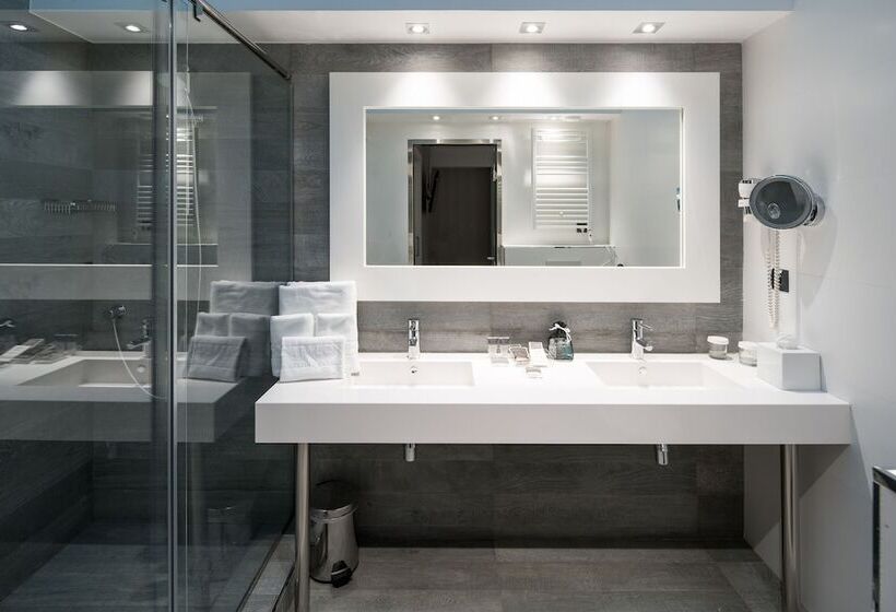 Полулюкс, Catalonia Roma