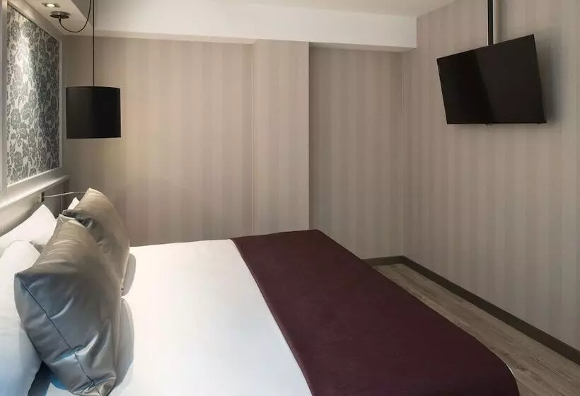 ジュニアスイート, Catalonia Roma