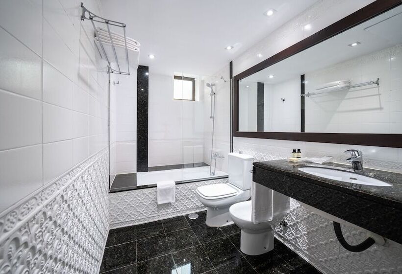 Семейный Номер, Catalonia Roma