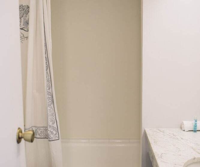 חדר סטנדרט, Cesar