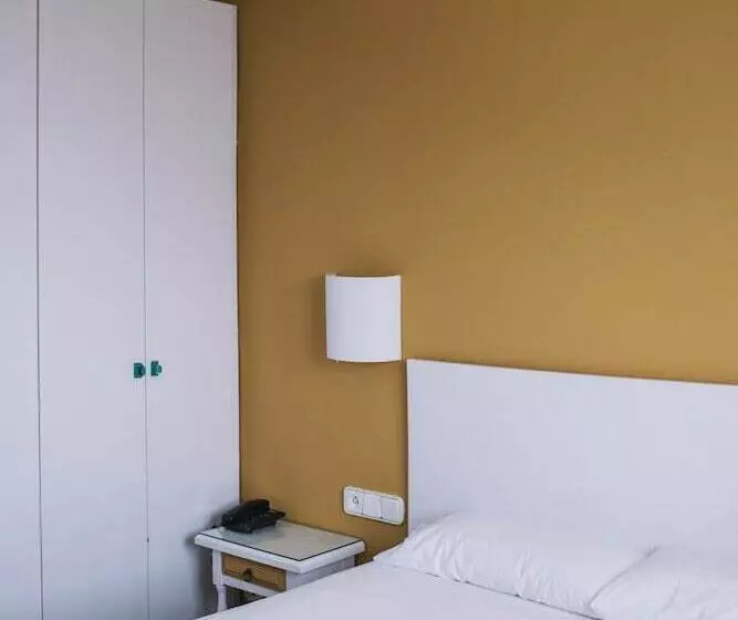 Chambre Standard, Cesar