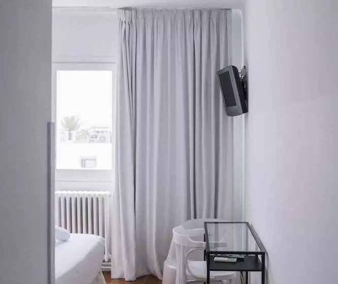 Chambre Supérieure, Cesar