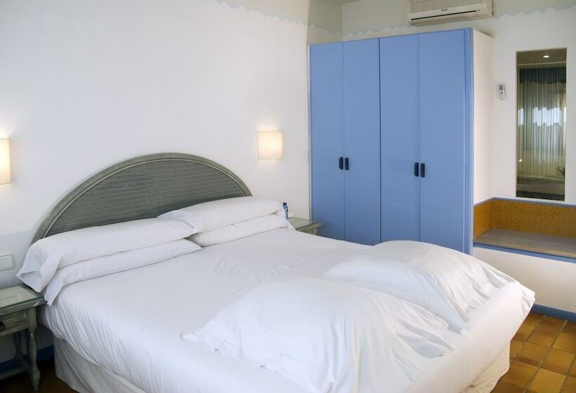 חדר סופריור, Cesar