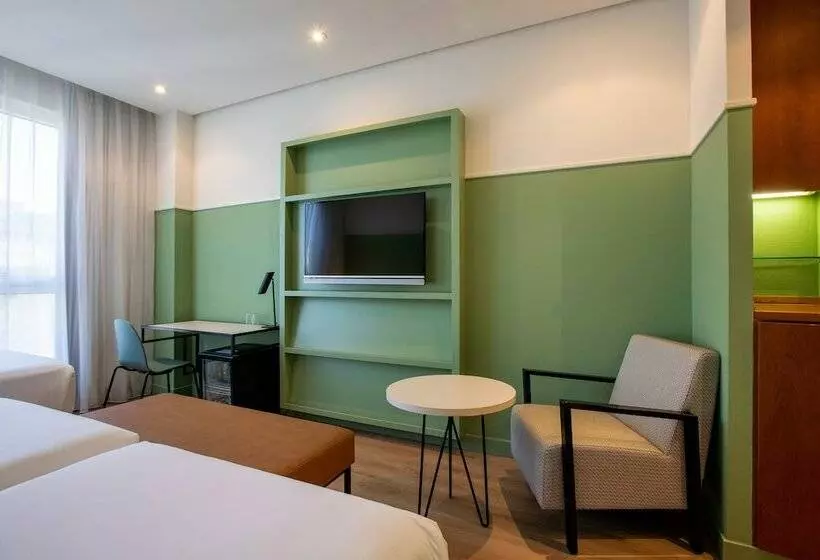 اتاق استاندارد, Eurostars Acteon