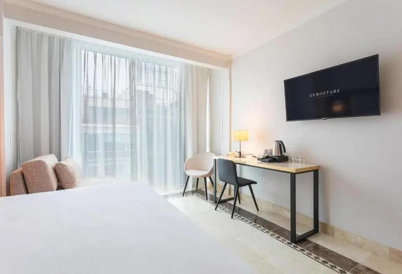 اتاق استاندارد سه نفره, Eurostars Cristal Palace