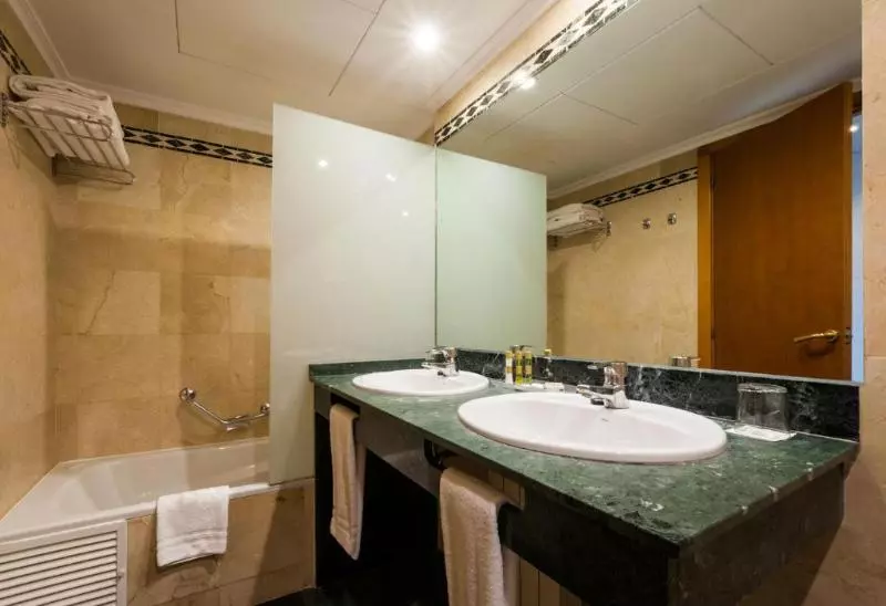 اتاق استاندارد, Eurostars Cristal Palace