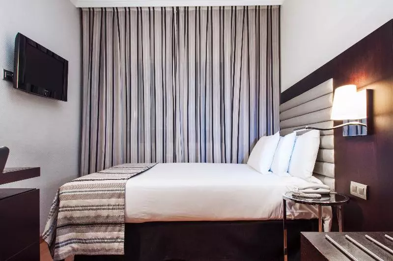 اتاق استاندارد یک نفره, Eurostars Cristal Palace